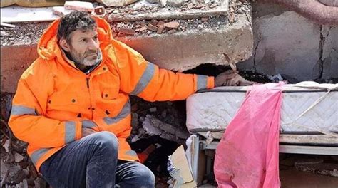 Depremde kızını kaybeden Mesut Hançer: Ellerini öptüm ama hiçbir çare bulamadık